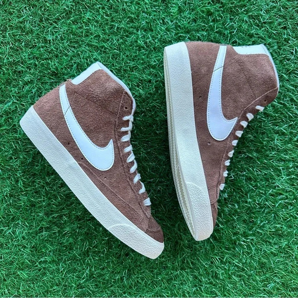 Nike Blazer Mid ‘77 Vintage Cacao Wow / Coconut Milk - Picture 4 of 8